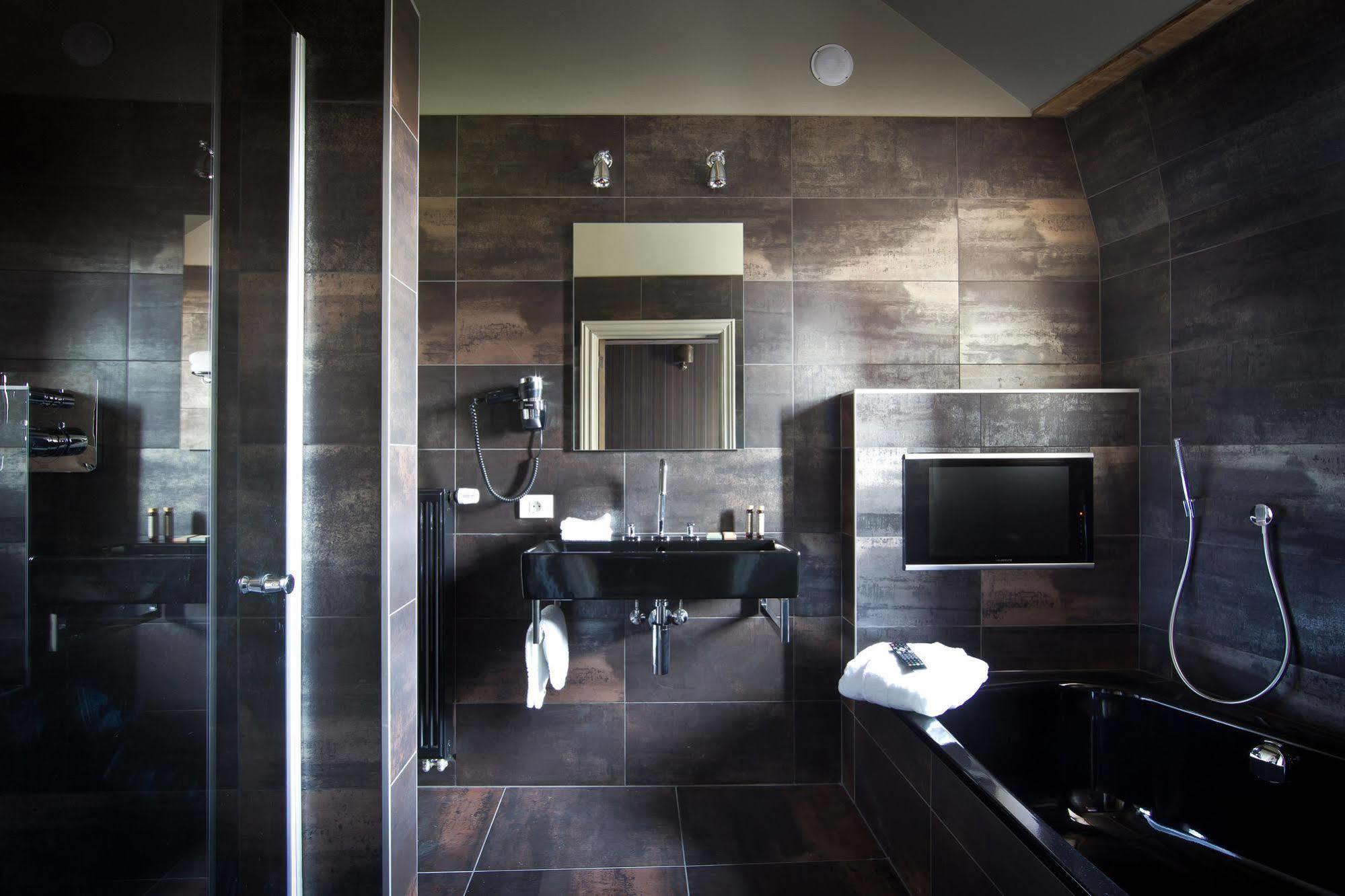 Main Street Hotel Ypres Zewnętrze zdjęcie